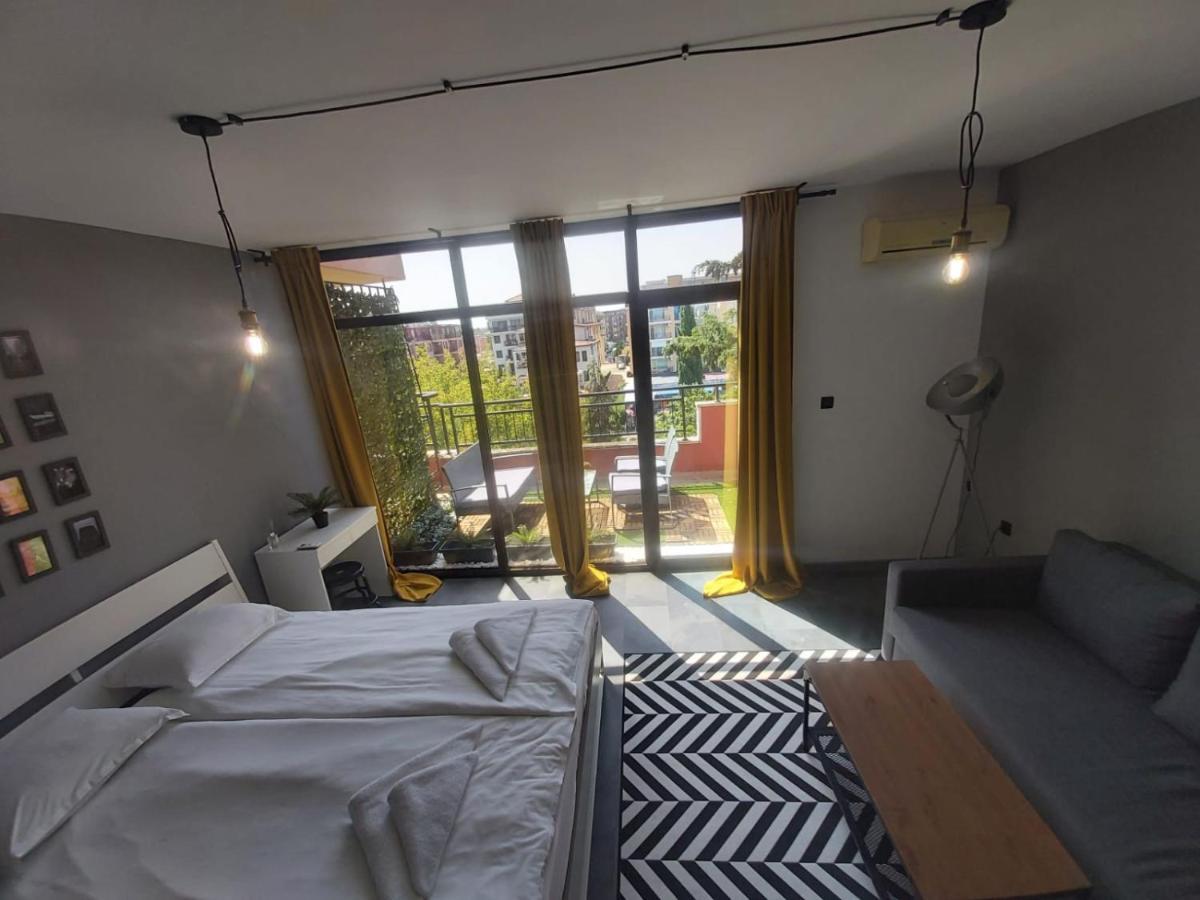 Nobel Private Vip Apartments 阳光海滩 外观 照片